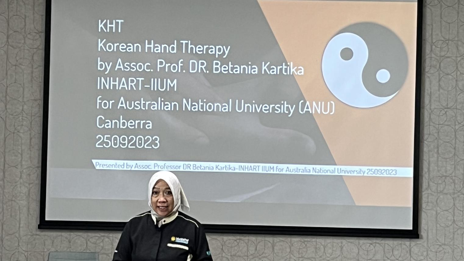 Associate Professor Betania's Korean Hand Therapy Workshop